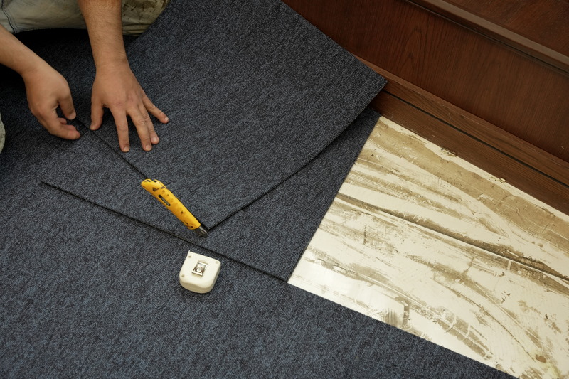 cutting and fitting carpet tiles